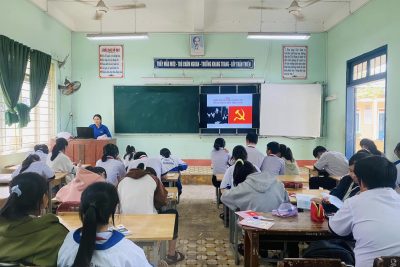 LỚP BỒI DƯỠNG CẢM TÌNH ĐOÀN
